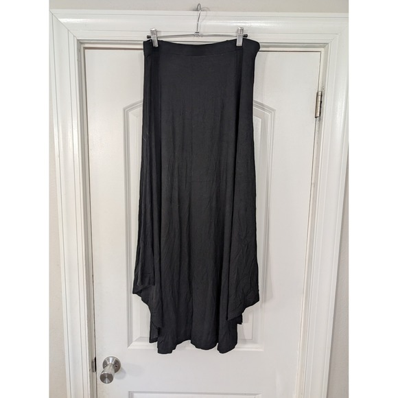 Chico's Black Maxi Skirt Size 1 medium Rayon Blend Flowy Asymmetrical Hem - Picture 1 of 7